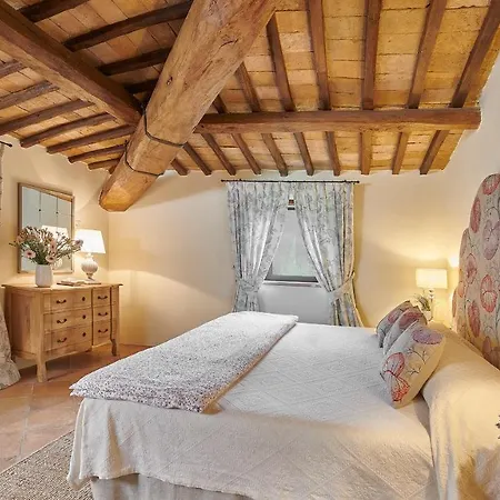 Sleeps 18 Pool Air Con Wifi Villa
