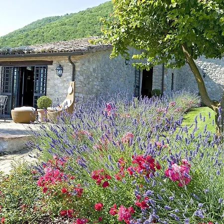 Sleeps 18 Pool Air Con Wifi Antognola