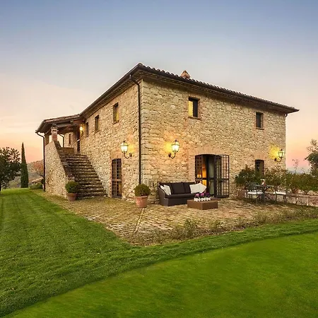 Sleeps 18 Pool Air Con Wifi Antognola
